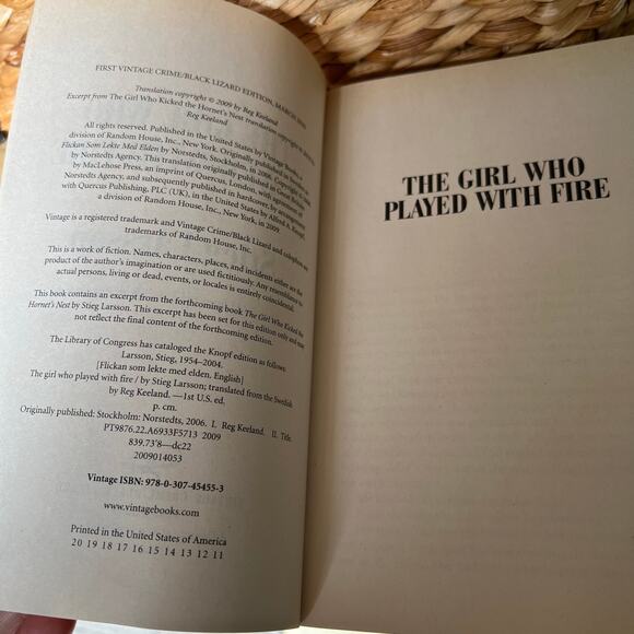 The Girl Who Played with Fire-Novel by Steig Larsson - Picture 5 of 5